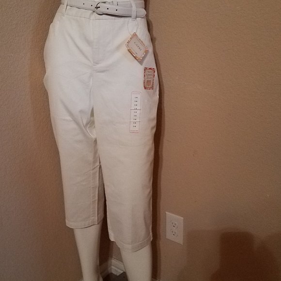 White Capri Dockers - Picture 9 of 13